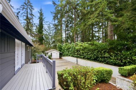10627 SE 18th Street Bellevue WA 98004