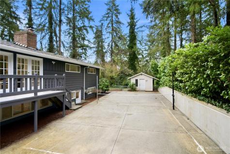 10627 SE 18th Street Bellevue WA 98004