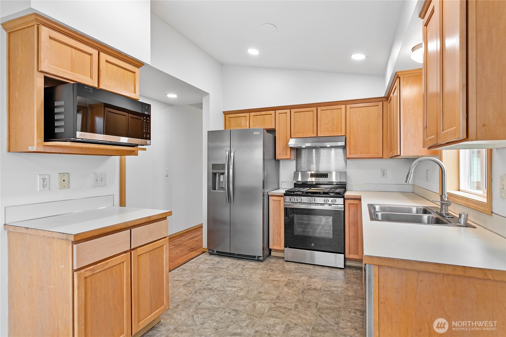7439 Clamdigger Drive Blaine WA 98230
