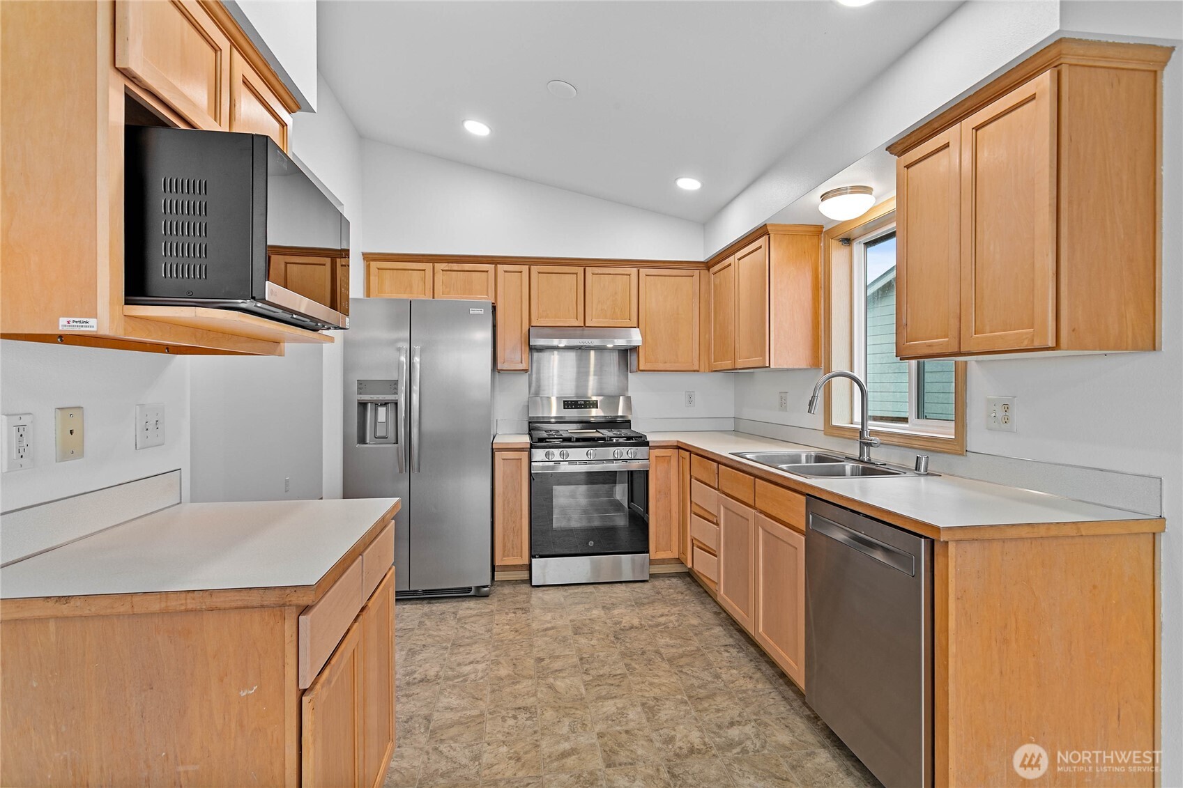 7439 Clamdigger Drive Blaine WA 98230