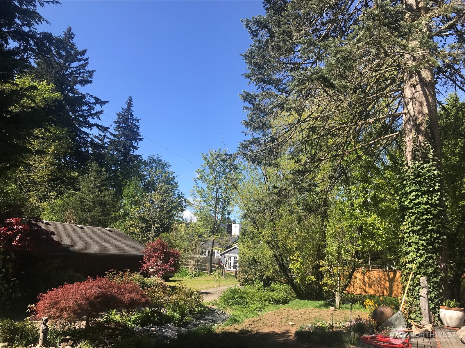 9724 Slater Avenue NE Kirkland WA 98033