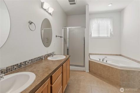 2035 Coal Creek Road Longview WA 98632