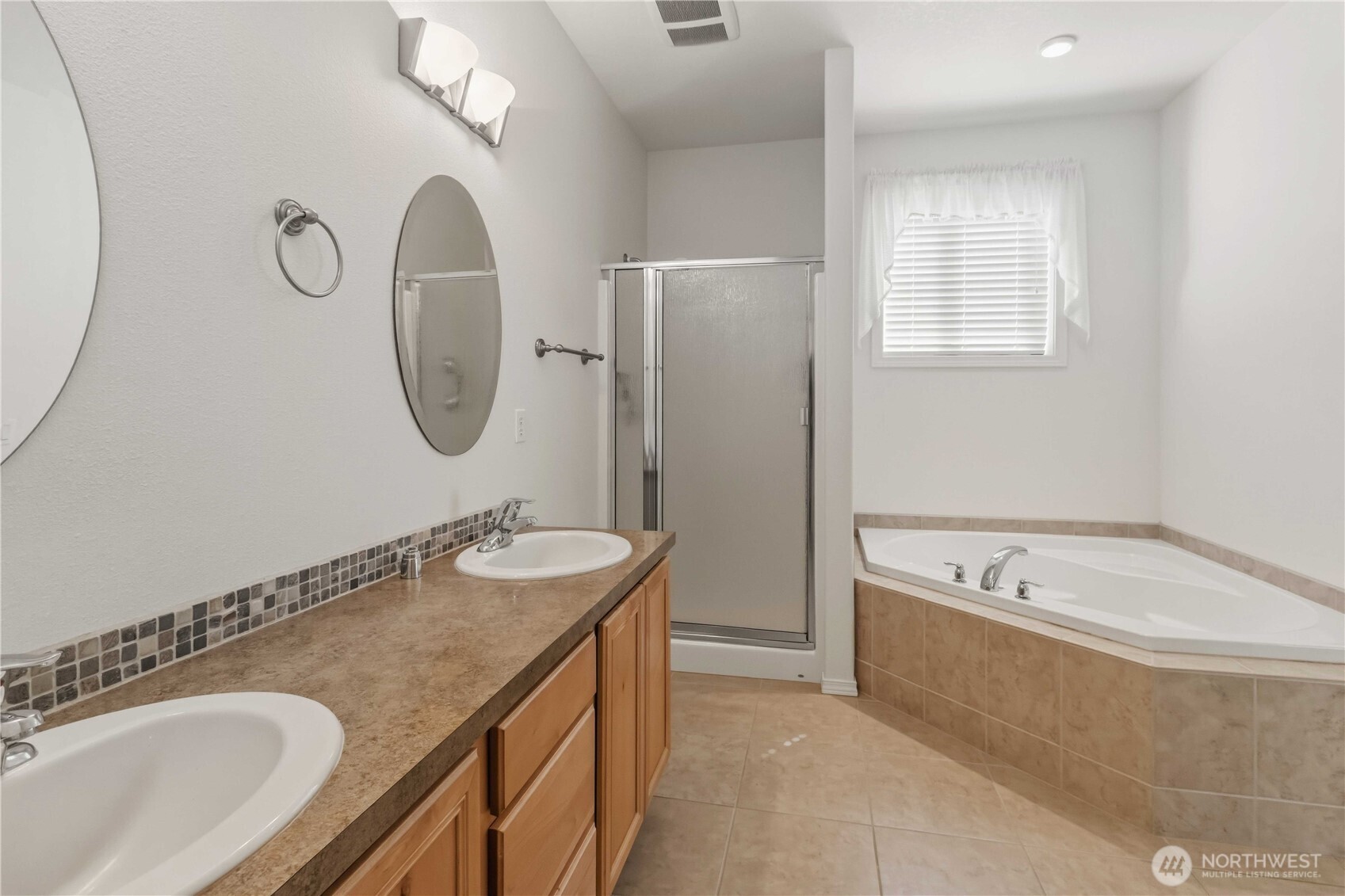 2035 Coal Creek Road Longview WA 98632