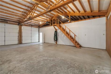 2035 Coal Creek Road Longview WA 98632