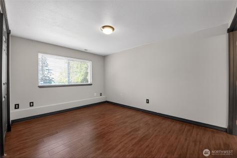 1531 Vista Drive Puyallup WA 98372