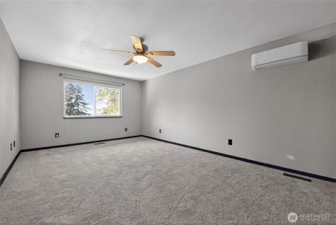 1531 Vista Drive Puyallup WA 98372