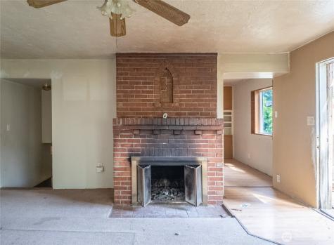 2711 156th Street SW Lynnwood WA 98087