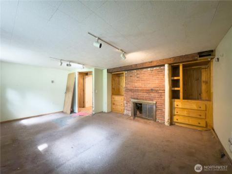 2711 156th Street SW Lynnwood WA 98087