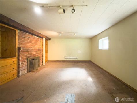 2711 156th Street SW Lynnwood WA 98087