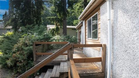 2711 156th Street SW Lynnwood WA 98087
