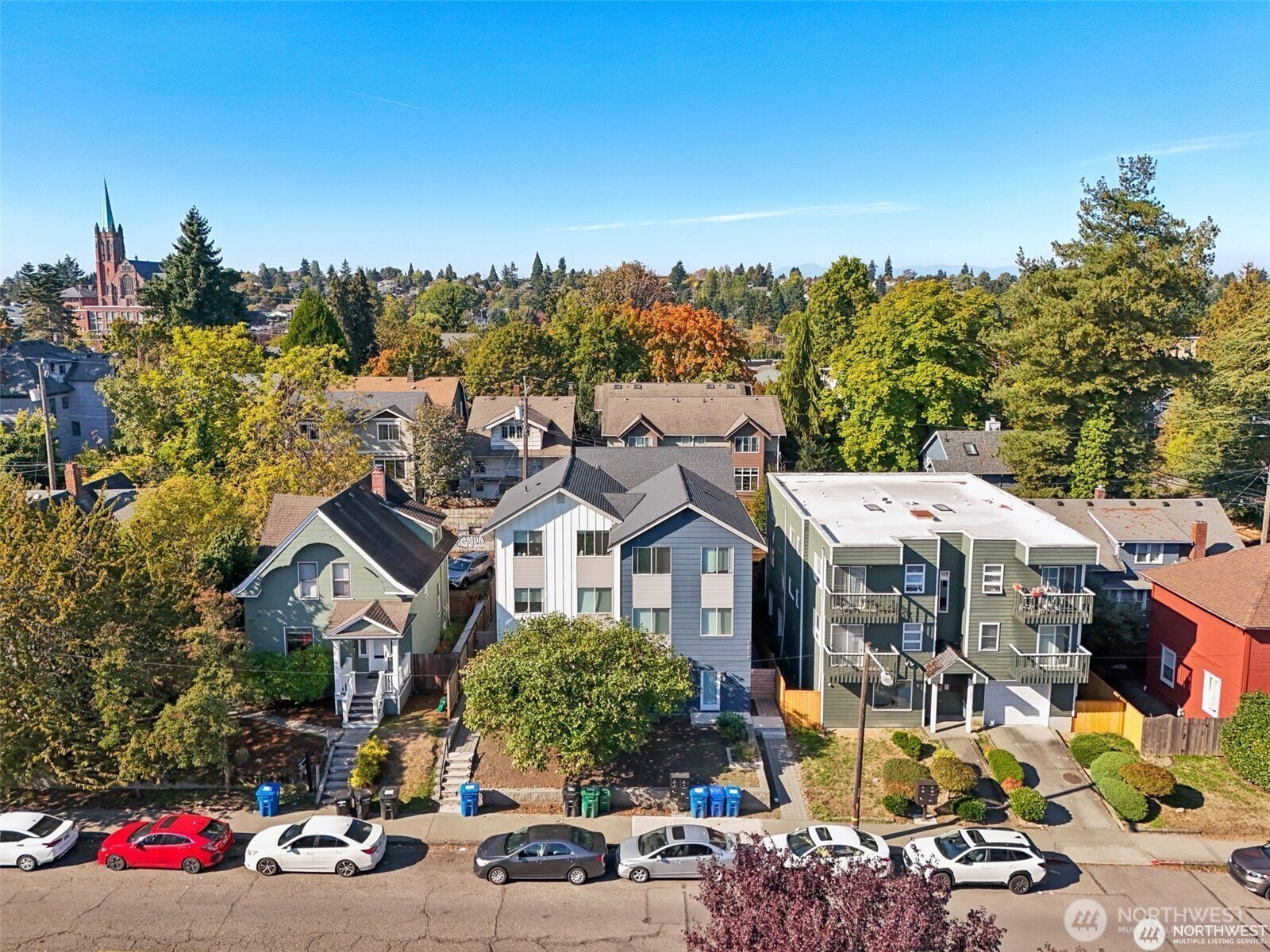 5255 Brooklyn Avenue NE Seattle WA 98015