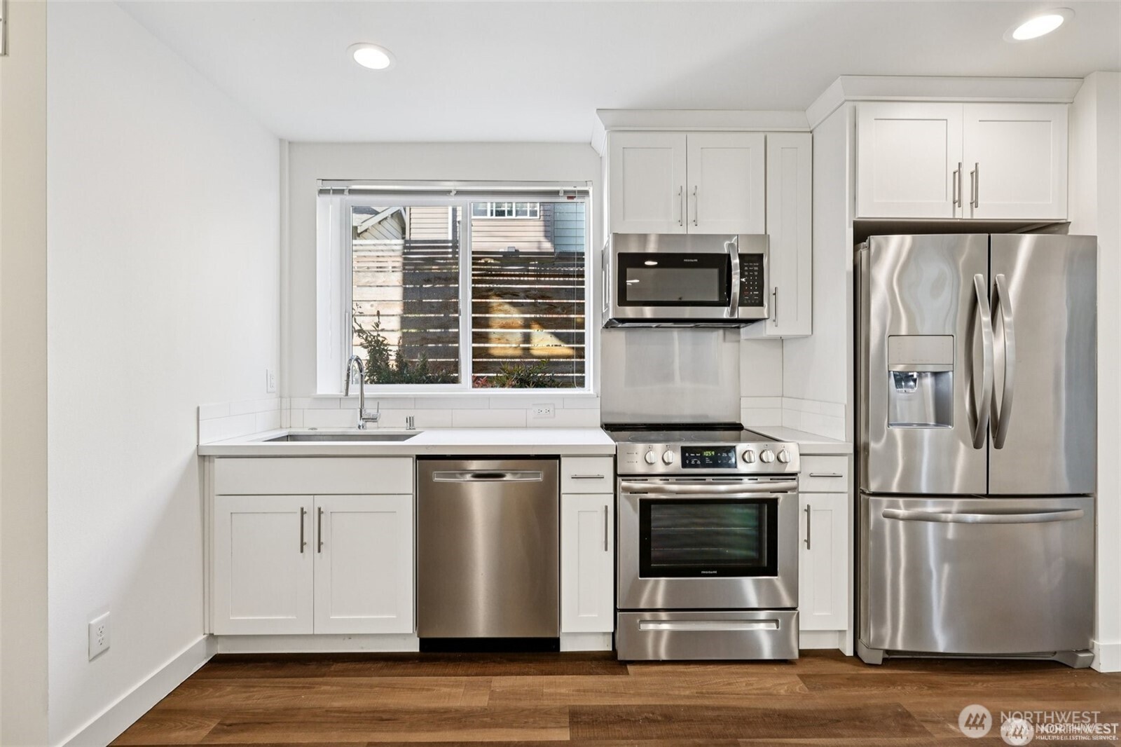 5255 Brooklyn Avenue NE Seattle WA 98015