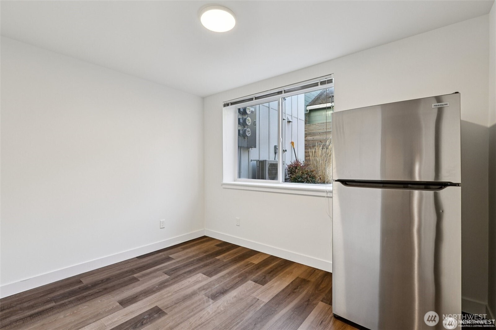 5255 Brooklyn Avenue NE Seattle WA 98015