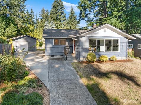 17532 Densmore Shoreline WA 98133