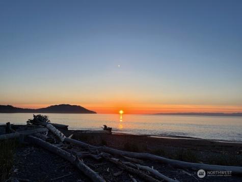 2390 Place Road Port Angeles WA 98363