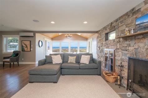 2390 Place Road Port Angeles WA 98363