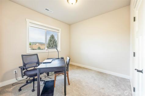 411 19th Street NE East Wenatchee WA 98802