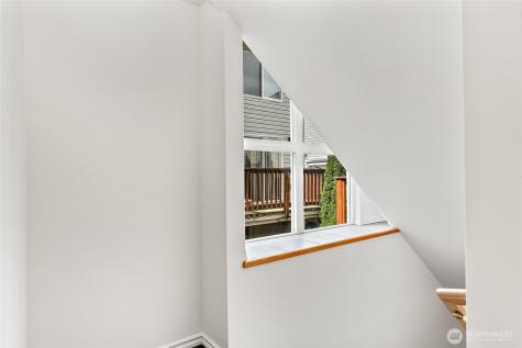 12042 31st Avenue NE Seattle WA 98125