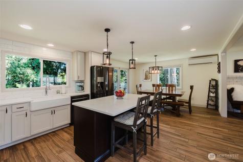 4482 NW Cascade Street Silverdale WA 98383