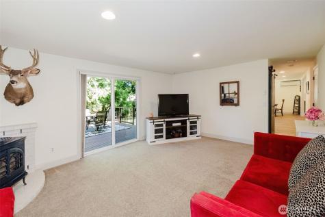 4482 NW Cascade Street Silverdale WA 98383