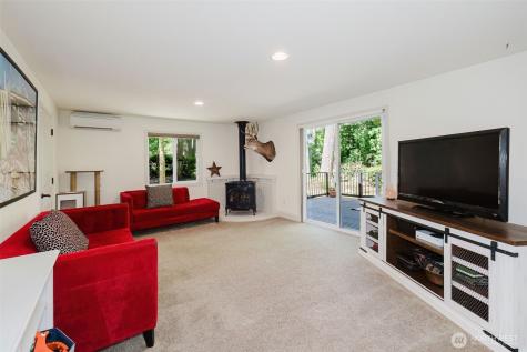 4482 NW Cascade Street Silverdale WA 98383