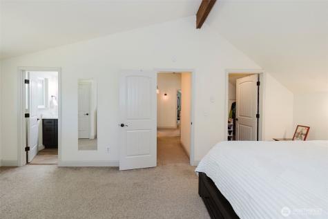 4482 NW Cascade Street Silverdale WA 98383