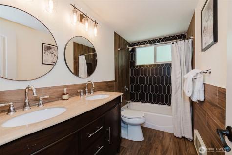 4482 NW Cascade Street Silverdale WA 98383