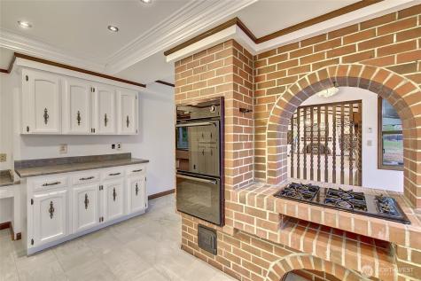 5008 169th Street SE Bothell WA 98012