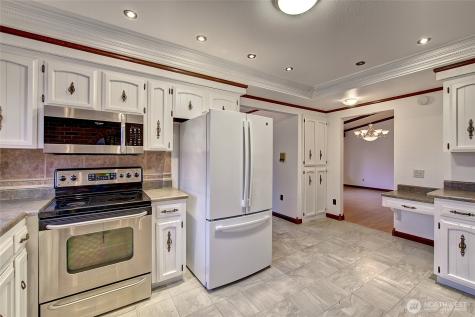 5008 169th Street SE Bothell WA 98012