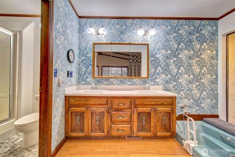 5008 169th Street SE Bothell WA 98012