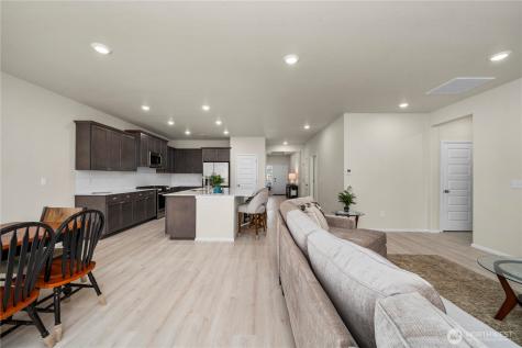 19818 135th Avenue E Graham WA 98338
