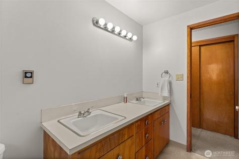 3510 Oas Dr. W University Place WA 98466