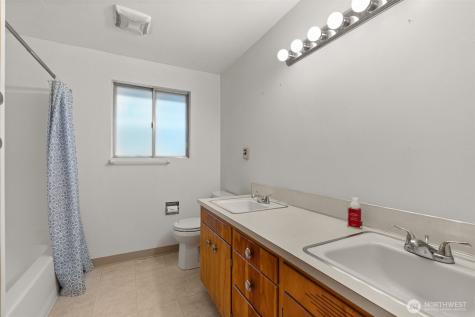 3510 Oas Dr. W University Place WA 98466
