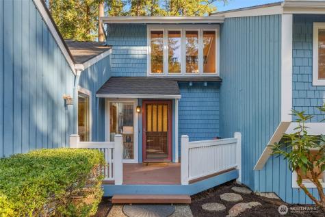 642 213th Place NE Sammamish WA 98074