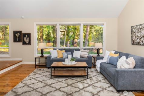 642 213th Place NE Sammamish WA 98074