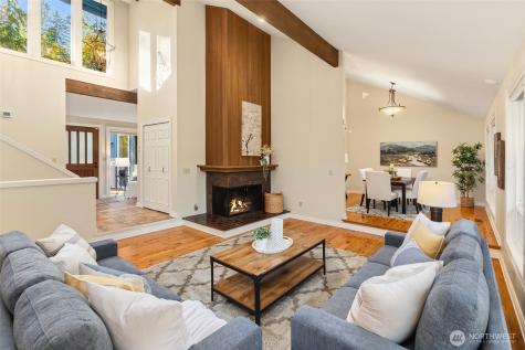 642 213th Place NE Sammamish WA 98074