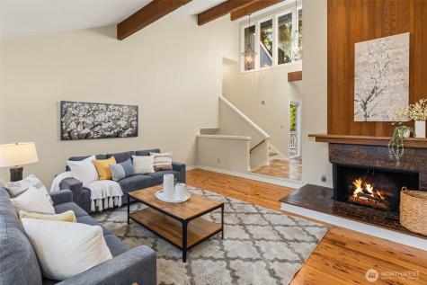 642 213th Place NE Sammamish WA 98074