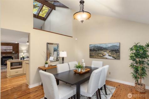 642 213th Place NE Sammamish WA 98074