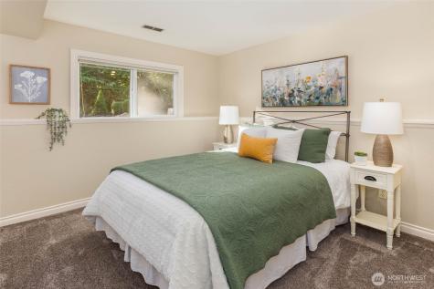 642 213th Place NE Sammamish WA 98074