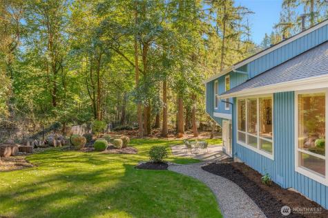 642 213th Place NE Sammamish WA 98074