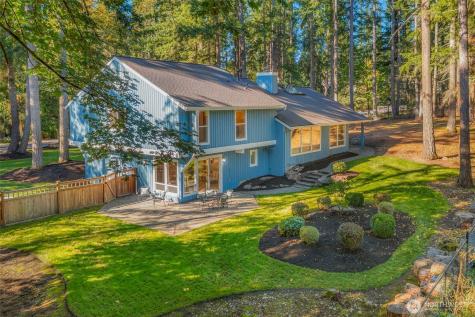 642 213th Place NE Sammamish WA 98074