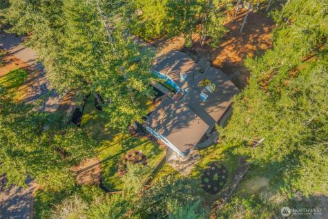 642 213th Place NE Sammamish WA 98074