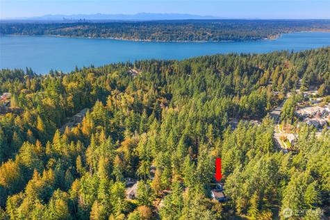 642 213th Place NE Sammamish WA 98074