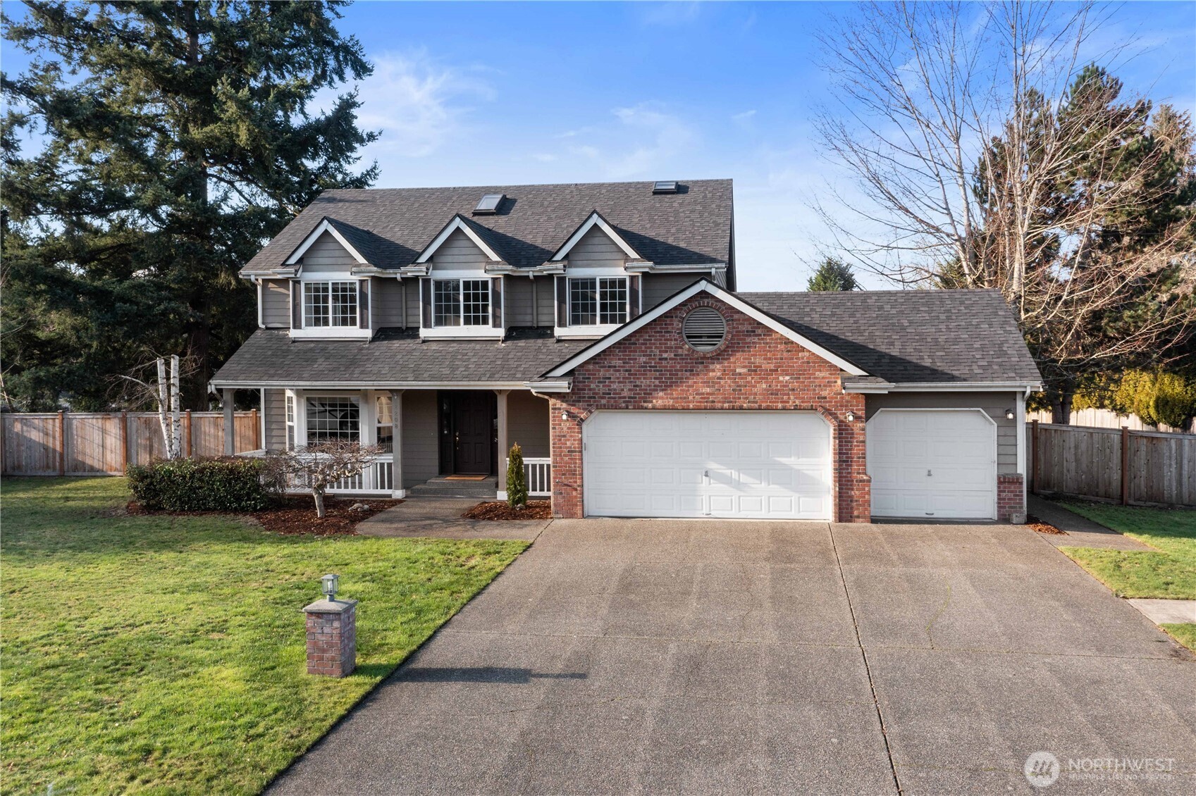 2208 215th Avenue East Lake Tapps WA 98391