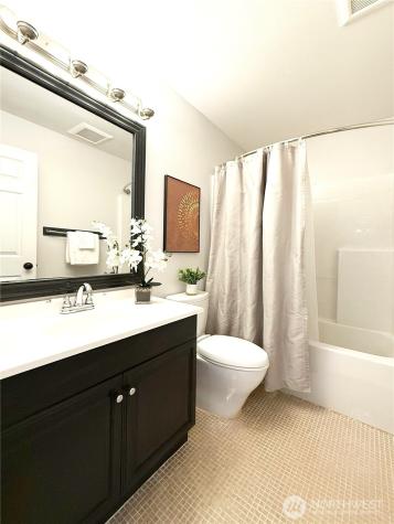 2128 148th Place SW Lynnwood WA 98087
