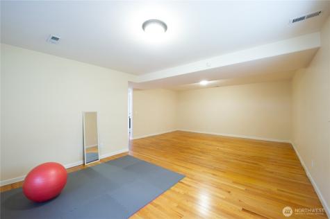 2128 148th Place SW Lynnwood WA 98087