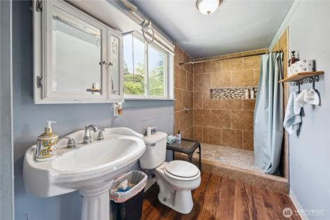 1407 Slide Creek Road Longview WA 98632