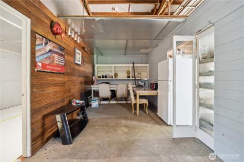 1407 Slide Creek Road Longview WA 98632