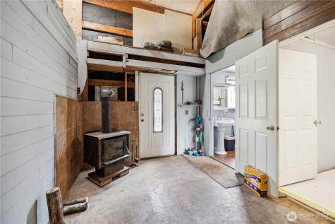 1407 Slide Creek Road Longview WA 98632