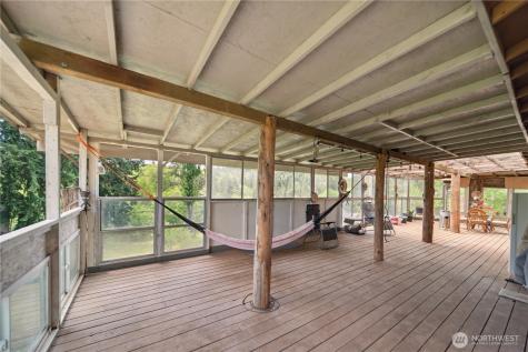 1407 Slide Creek Road Longview WA 98632
